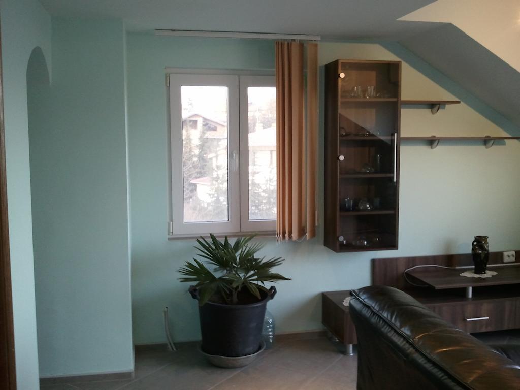Vila Dva 3 Golden Sands Rum bild